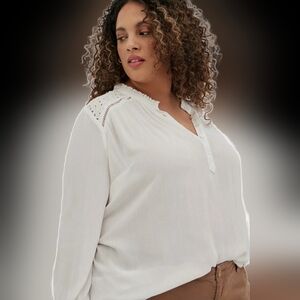 Torrid Women's 100% Rayon Crinkle Gauze Elegant White Women's Top 3X